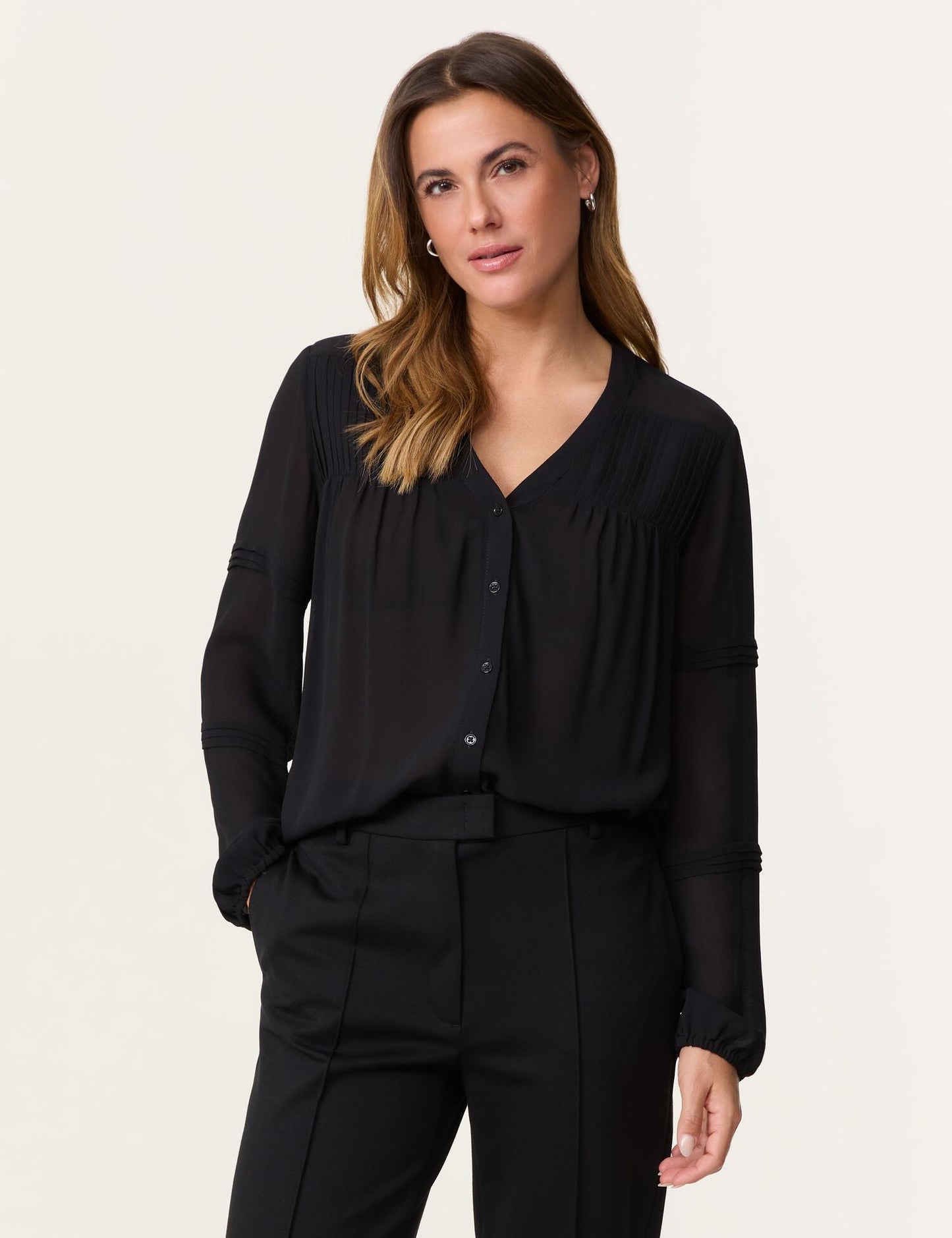 Blouse made of the finest material