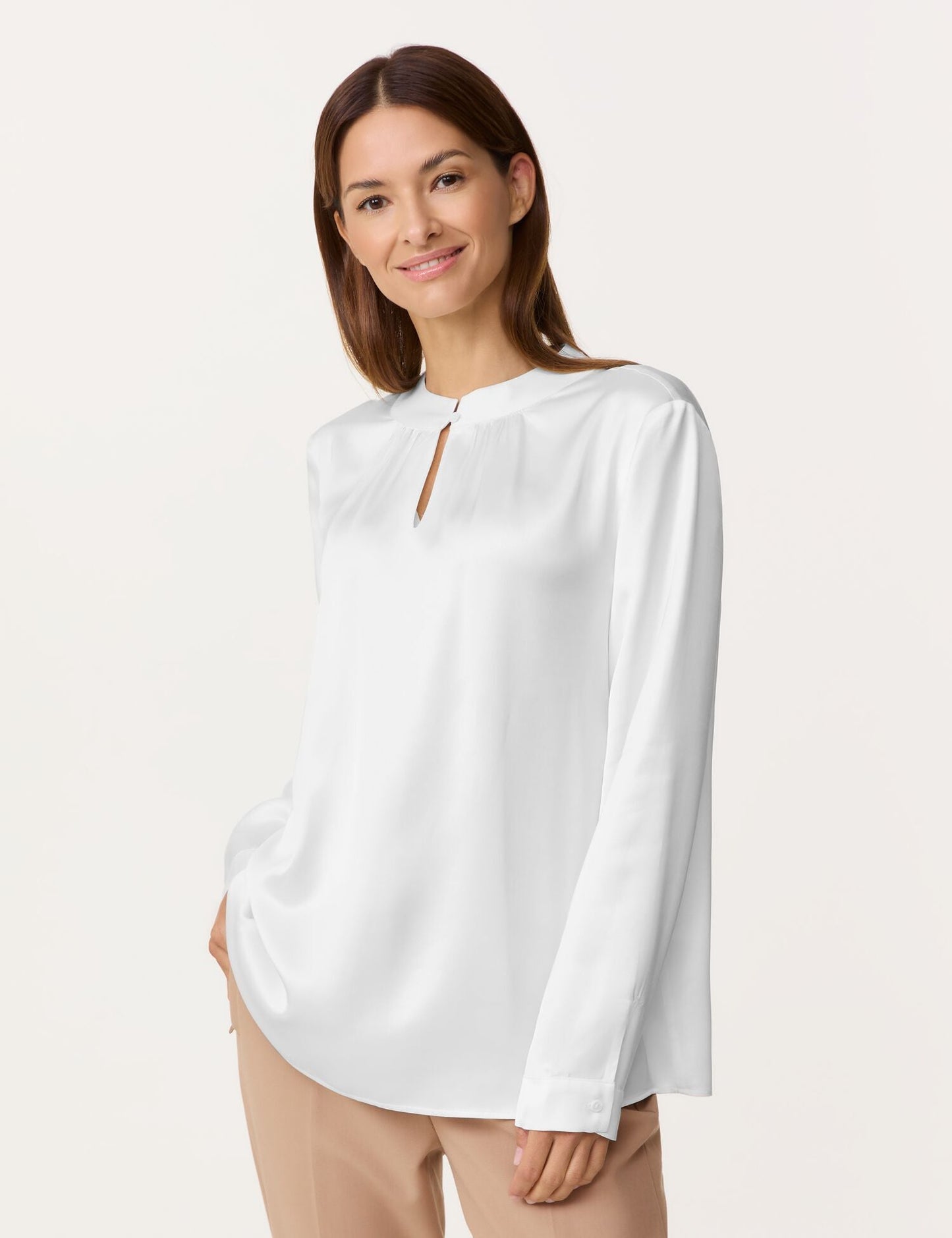 Blouse made of the finest material