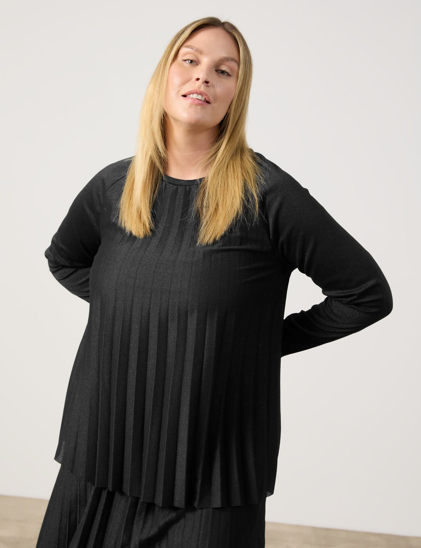 Pullover made of the finest material