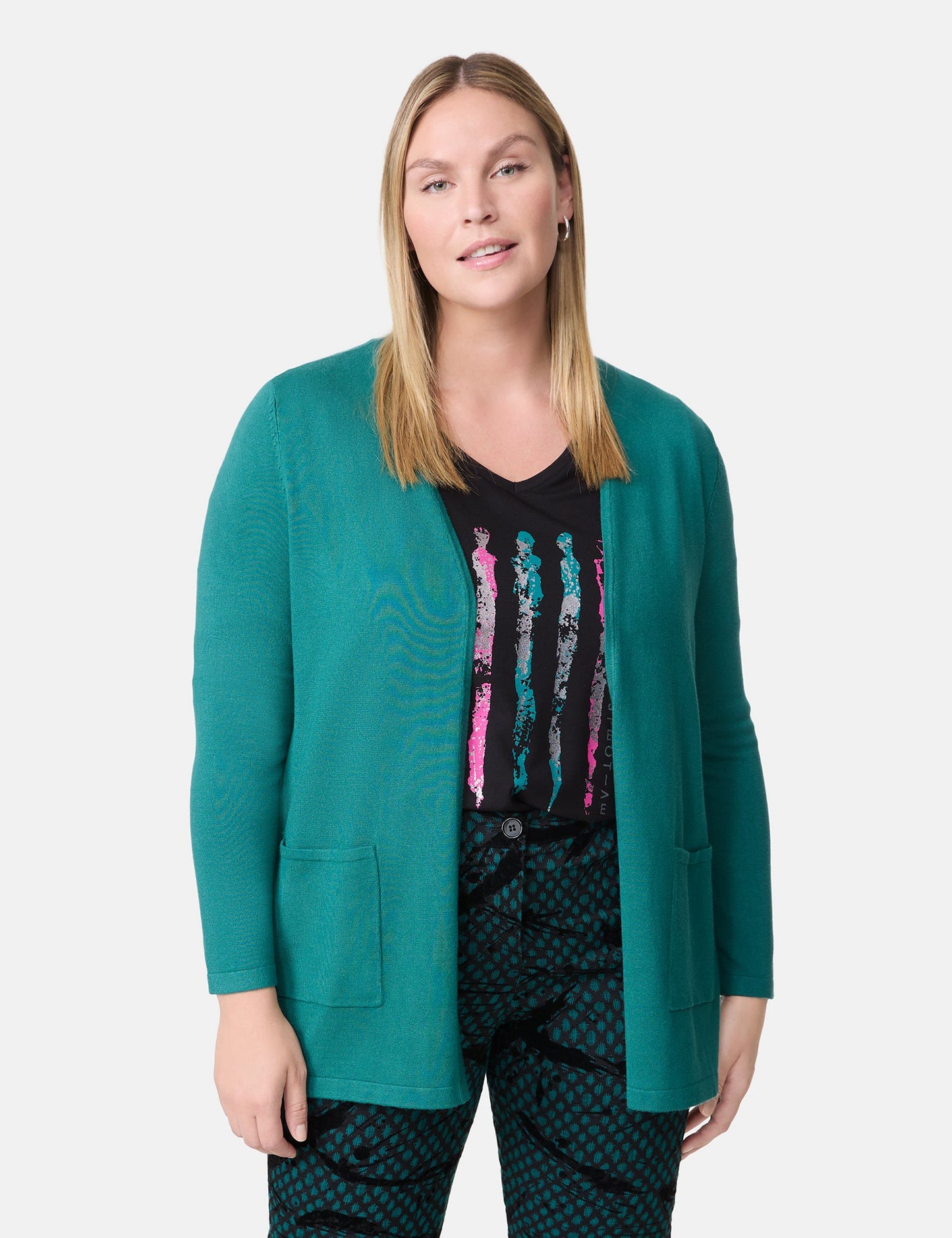 Jacket Knitted made of the finest material